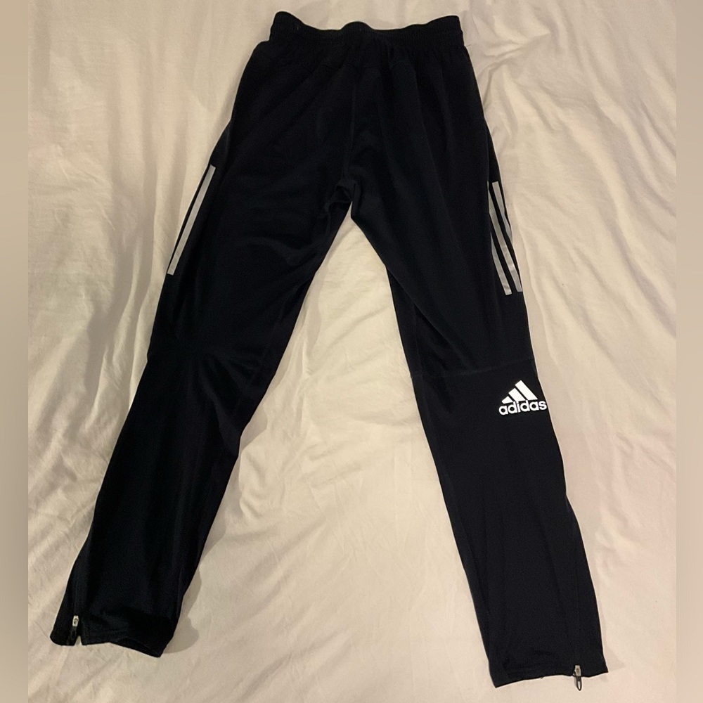 Adidas Men’s Joggers w/ Reflective Details - Size M